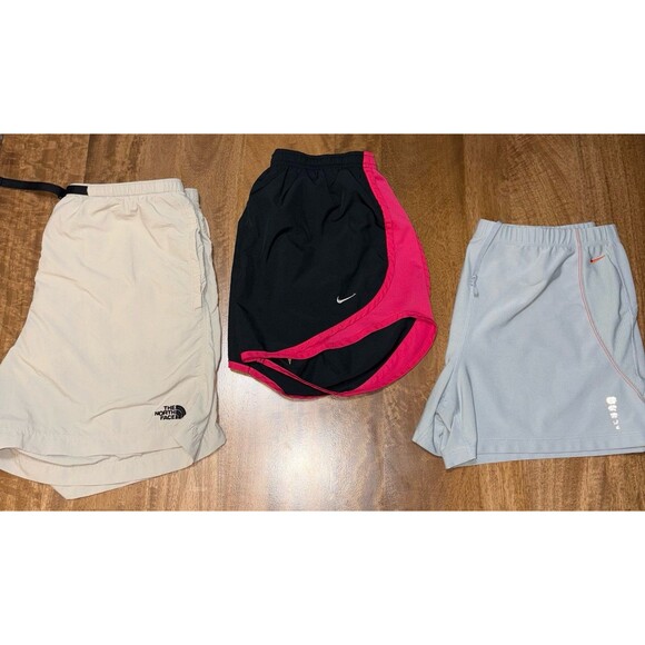Nike North Face 3 Athletic Shorts Bundle Womens Medium Black Gray Tan - Picture 2 of 12